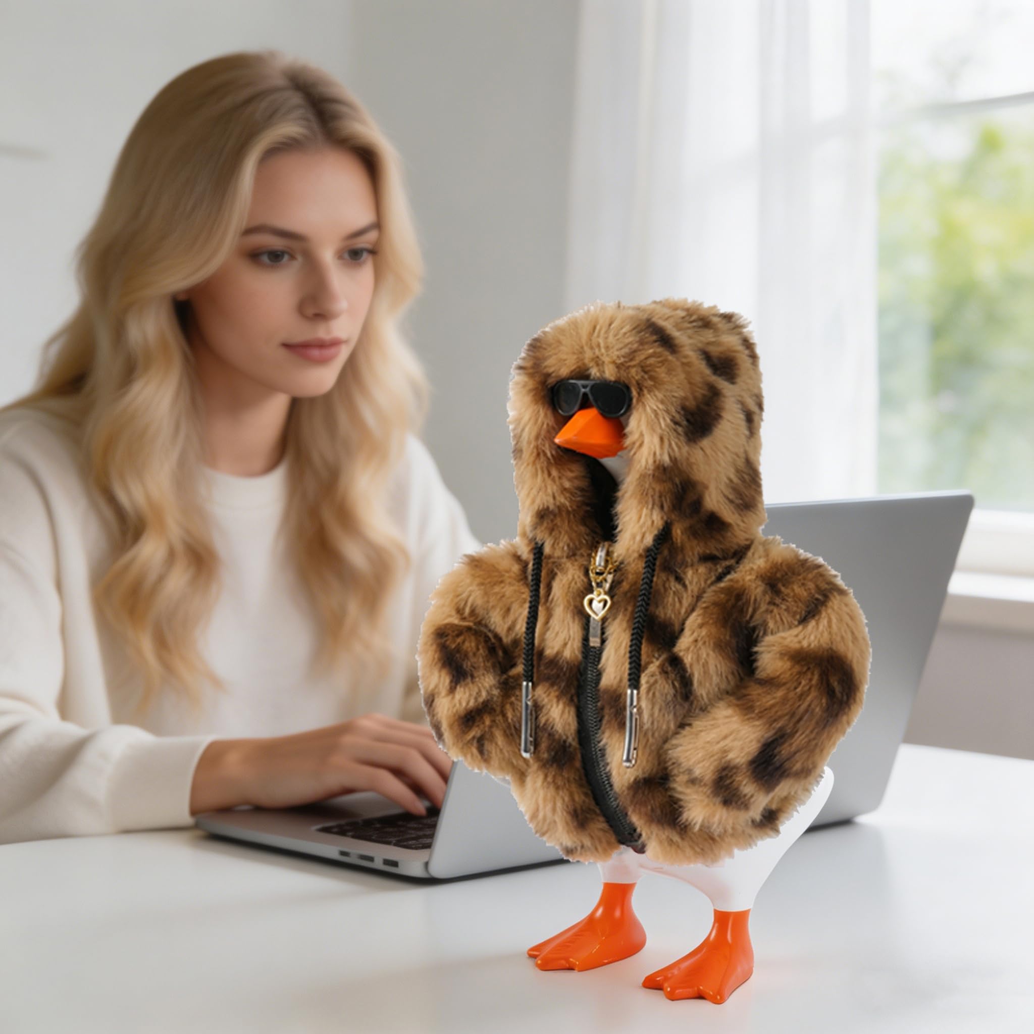 7inch Desk Goose Outfits, Desktop Goose Clothes With 1 Sunglasses & 1 Necklaces, Plush Hoodie Set For Magnetic Goose Statue